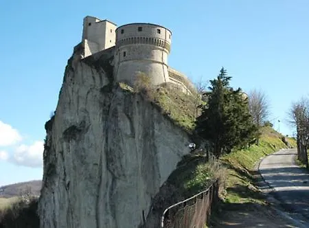 Апартаменты Valmarecchia *